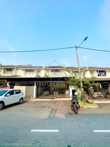 Kajang Taman Sri Jelok Double Storey Renovated 1