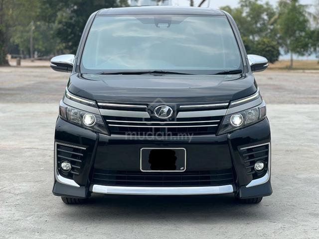 /2020 Toyota VOXY 2.0 ZS KIRAMEKI II (A) - 4