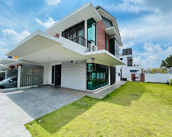 Sepang Near KLIA【Rumah Besar Macam Semi D Last Corner 45x75】Freehold 1
