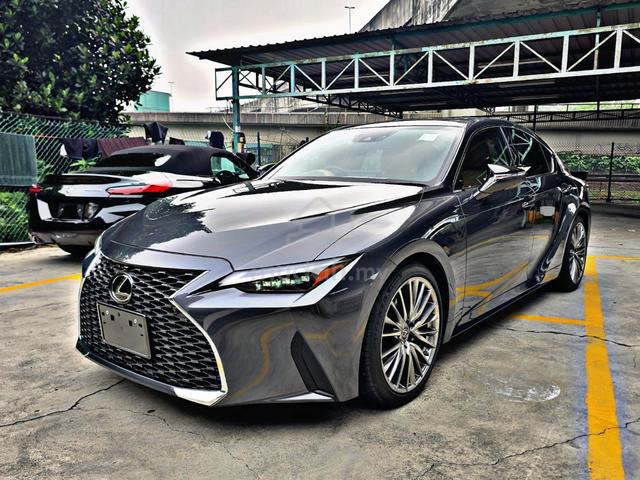 2021 Lexus IS300 2.0 (A) Version L Luxury Spec - 1