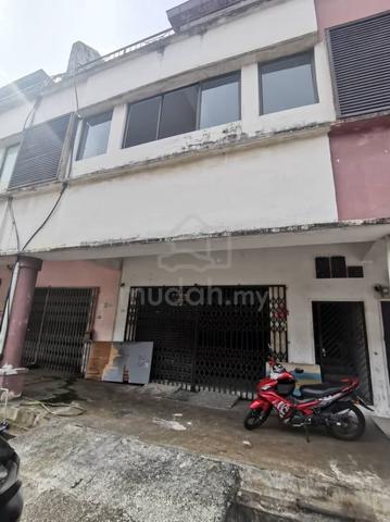 Bandar Seri alam Jalan bayu Shoplot ground floor For rent 1
