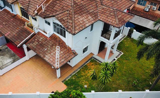 (CORNER LOT) 2 Storey Terrace Taman Seri Belimbing Seri Kembangan Sel 2