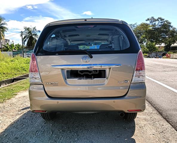 2009 Toyota INNOVA 2.0 G FACELIFT (A) - 4
