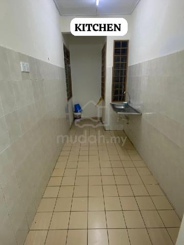 House For Rent at Taman Pusat Kepong 4