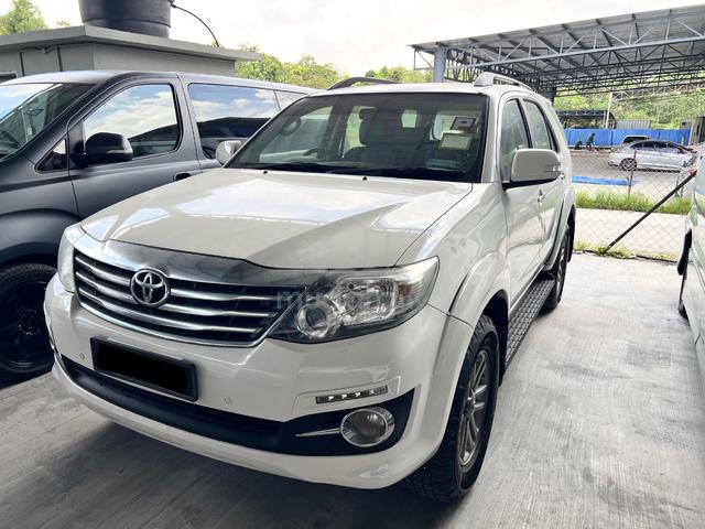 2015 Toyota FORTUNER 2.7 V*WELL MAINTENANCE* - 1