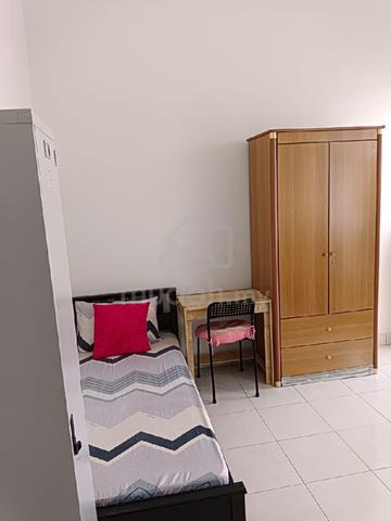 BILIK SEWA PEREMPUAN - semenyih fully furnished  1