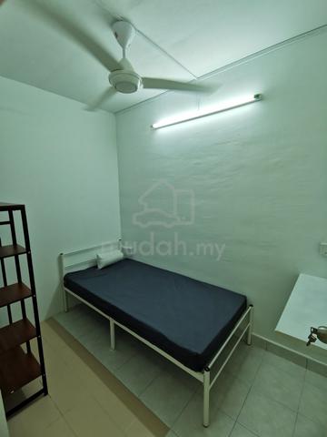 [📢SINGLE ROOM for RENT300Mbps – Flora Damansara] 1