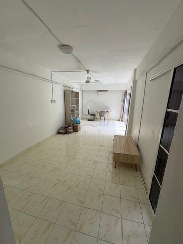 Bangsar 3-Storey House 22x70 5R4B Taman Pantai Prima KL 2
