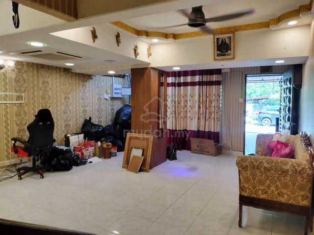 3 Storey Taman Dagang 2