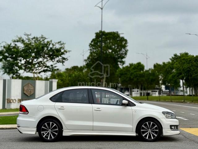 -2019- Volkswagen VENTO 1.2 HIGHLINE (A) FULL LON - 2