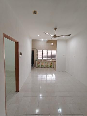 2-Storey Terrace House  [NO AGENT FEE] 5