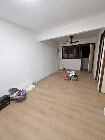 Flat Taman Ungku Tun Aminah 1