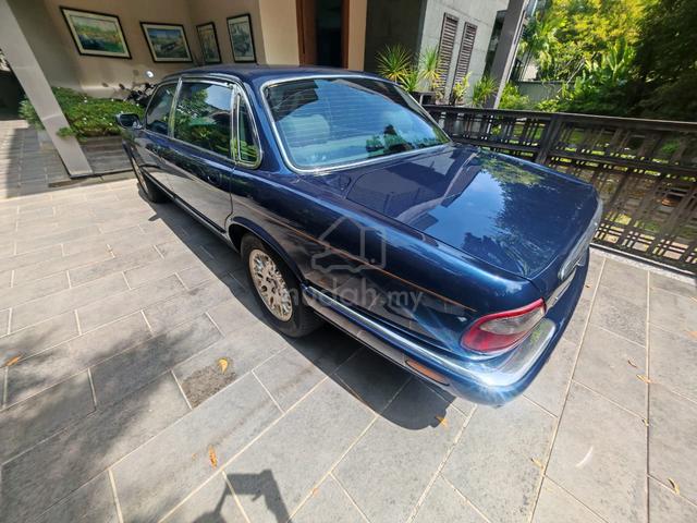 2001 Jaguar XJ8 3.2 (A) - 3
