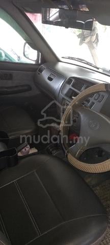 2002 Toyota UNSER 1.8 GLI FACELIFT (A) - 5