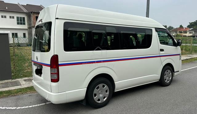 2016 Toyota HIACE window van high roof 2.5 (M) - 3
