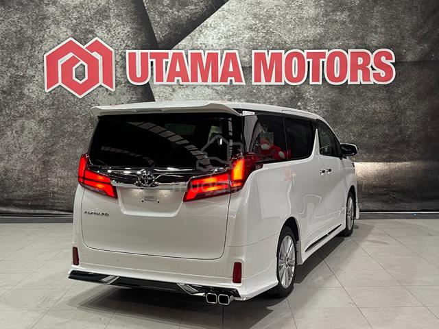 2022 Toyota ALPHARD 2.5 S BODYKIT 7 SEATER - 4
