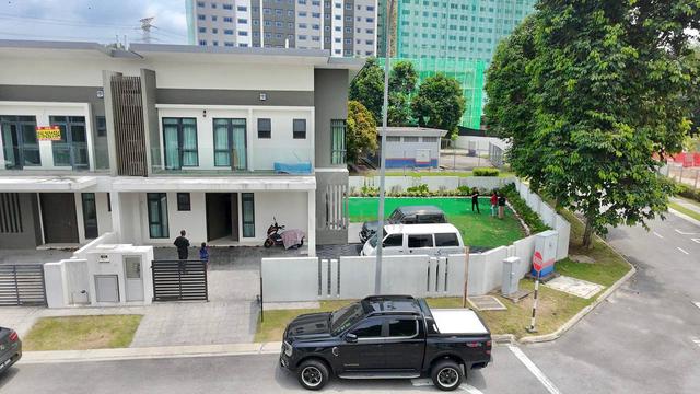 Corner Lot Double Storey, One Park, Taman Semenyih Idaman 1