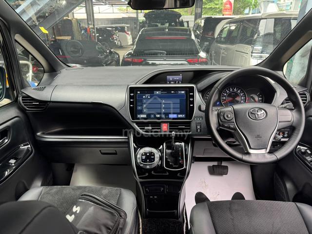 2021 Toyota VOXY 2.0 ZS KIRAMEKI 3 8-SEAT - 4