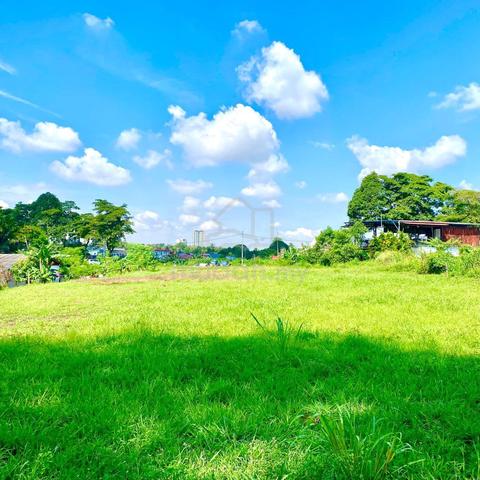 Tanah Lot Bangunan ( Kediaman ) Rata , 0.75 ekar ,Tepi Jalan Puchong 1