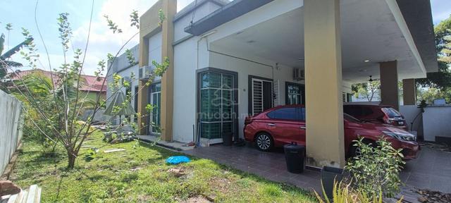 Open Facing Freehold Taman Sri Anjung Tangkak 2