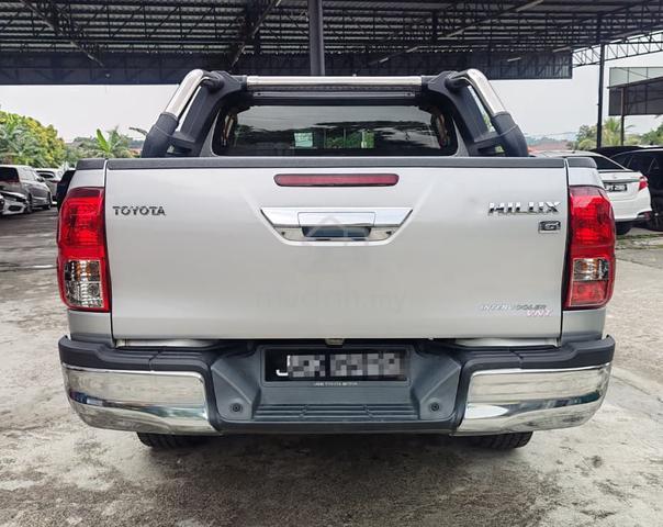 2017 Toyota HILUX DOUBLE CAB 2.4 G (A) - 4
