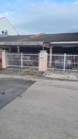 Freehold Single Storey House 1