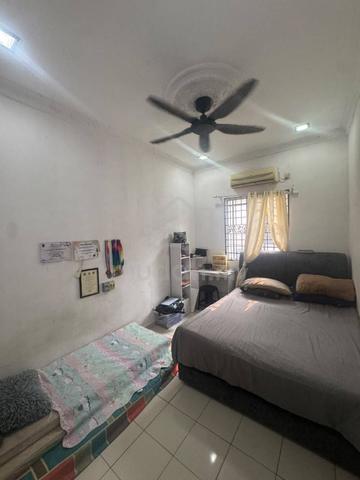 FOR SALE β
π Lebuh Seri Pekan, Taman Klang Utama, Klang π Double Sto 1