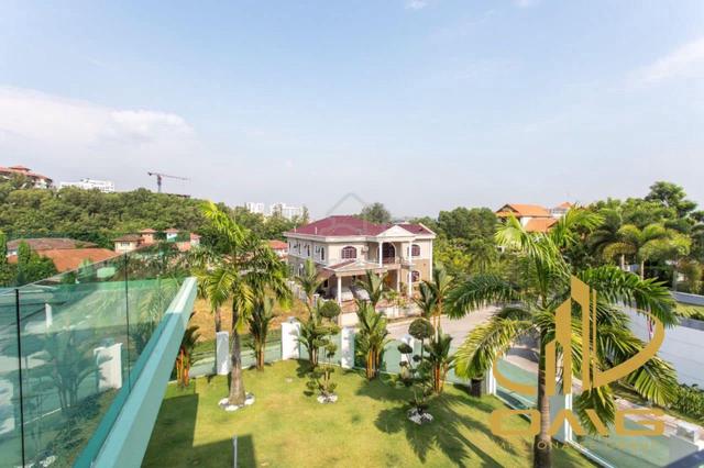 Shah Alam sek 7 3ty Bungalow Corner Fully renovated super value buy 1
