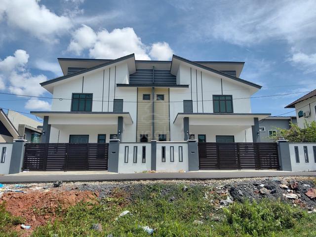 Rumah SEMI-D CANTIK 2TINGKAT 2UNIT TAMAN SAPURA INDAH GONG BADAK 1
