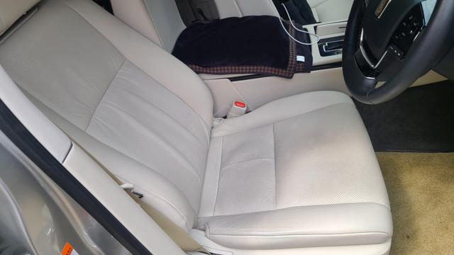 2023 Toyota CENTURY 5.0 Hybrid Silver Beige - 3