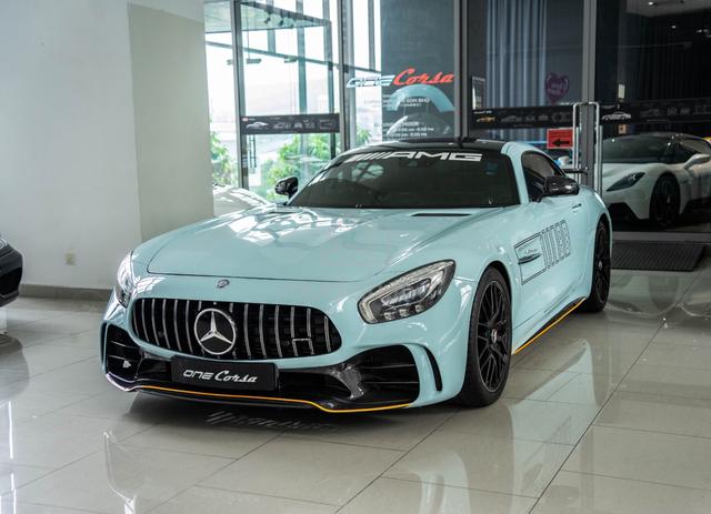 Mercedes Amg Gts 4.0 V8 2017 Pastel Blue - 1