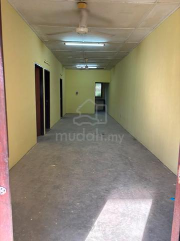 Rumah Sewa Sg. Tiram Bt. 17 (For Rent) 1