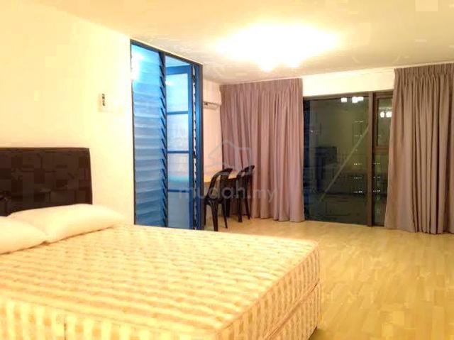 Empire City, Colonial Loft 1