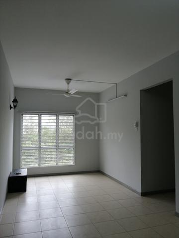 Baiduri Courts (Bukit Puchong) 1