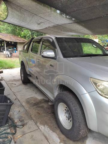 【Selling Cheap】2013 Toyota Hilux 2.5 Auto Tip-Top - 3