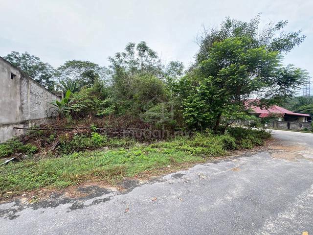 corner lot tanah bangunan kediaman di beranang 1