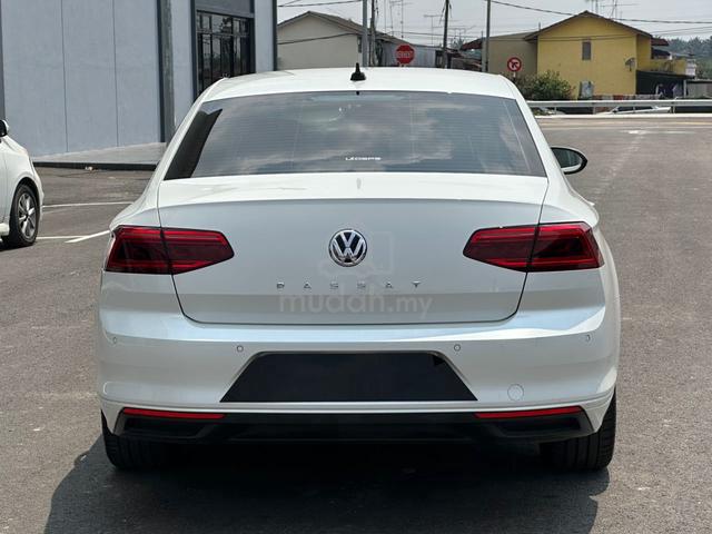 2021 Volkswagen PASSAT 2.0 R-LINE (A) Full Service - 3