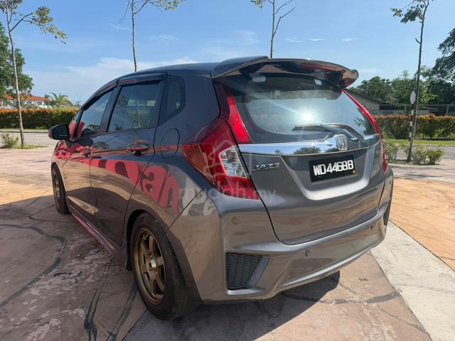 2017 Honda JAZZ 1.5 V (A) - 4