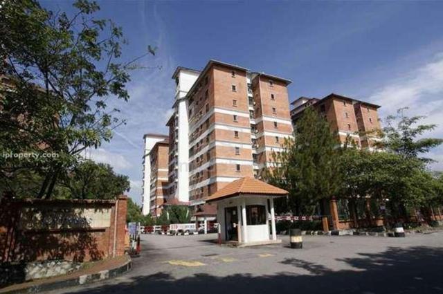 Cypress Condominium 1