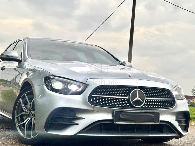 2022 Mercedes Benz E300 2.0 AMG Good Condition - 3