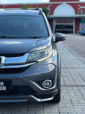 2018 Honda BR-V 1.5 E -- (A) - 4