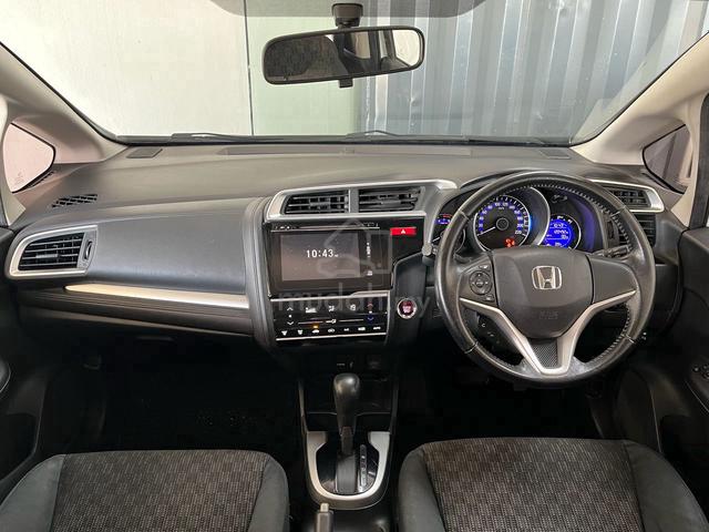 Honda JAZZ 1.5 V SPEC 1 Year Warranty - 5