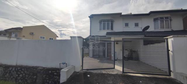 Rumah Teres 2 Tingkat Corner Lot, Jalan Anggerik, Bukit Sentosa 1