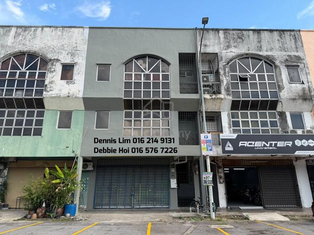 Subang Seksyen U5 Shop Lot For Rent 1
