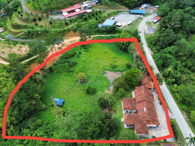 GOOD BUY ! Janda Baik, Bentong, 2.92 Acre Land with Nice Bungalow 1