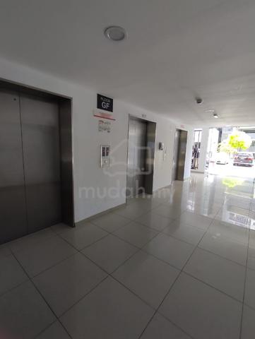 Residensi Adelia 4