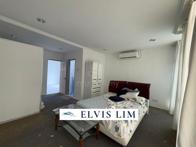 Solok Lunas 2.5 Storey House Corner lot Pulau Tikus Terrace 2
