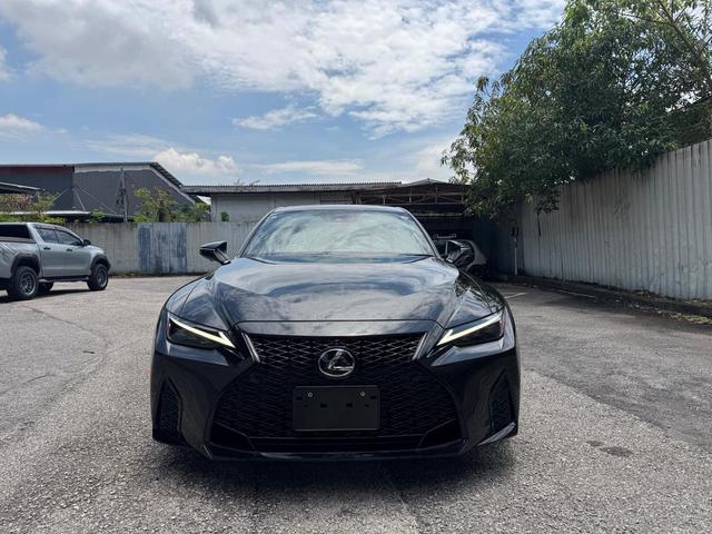 RECON UNREG 2022 Lexus IS300 F-SPORT MODE GLITTER - 2