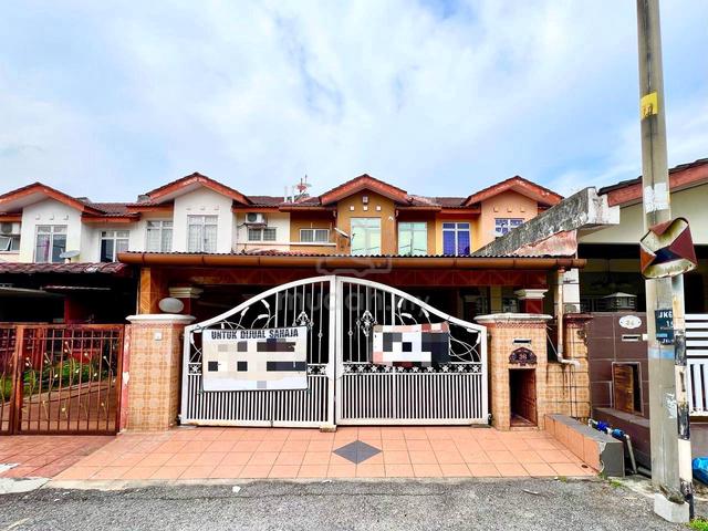 MURAH! RENOVATED Double Storey Bandar Tasik Kesuma Semenyih 1