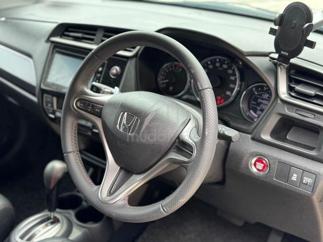 2023 Honda BR-V 1.5 V (A) FL FULL SPEC PAD SHIFT - 4